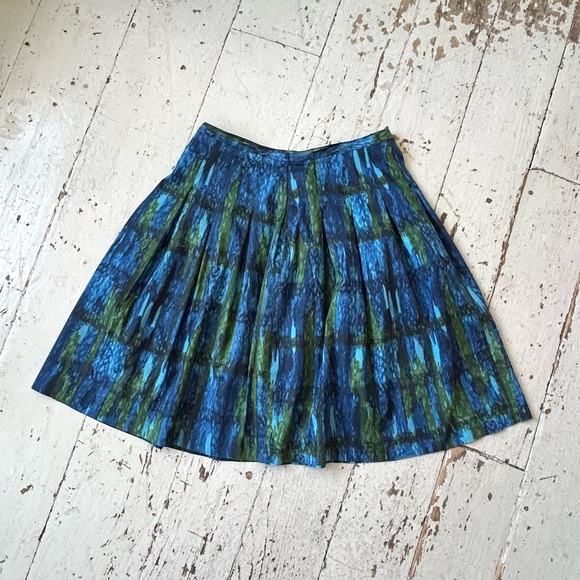 Talbots Petite Watercolor Fit and Flare A-Line Pleated Skirt - Picture 7 of 14